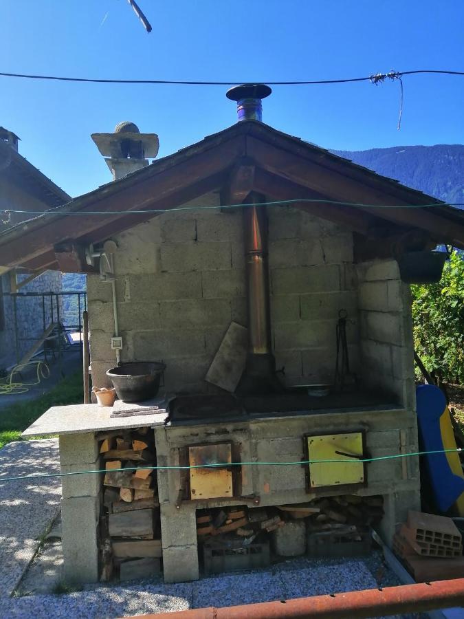 Casa Vacanze La Ca Del Cunfec Sondrio Kültér fotó
